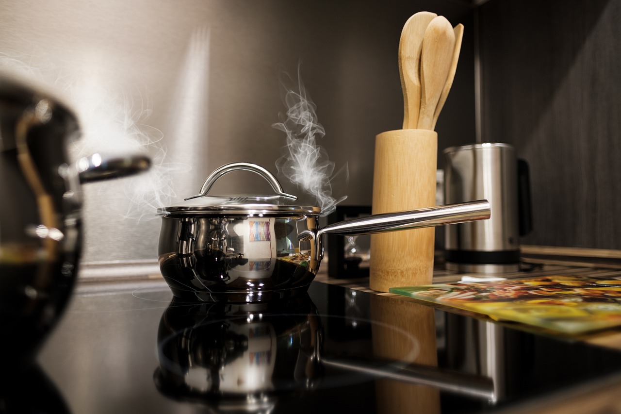 Utensilios básicos para tu primera cocina
